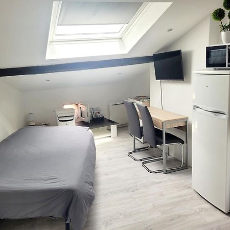 Beau Studio Centre Ville Paul Bert Valence  Room photo